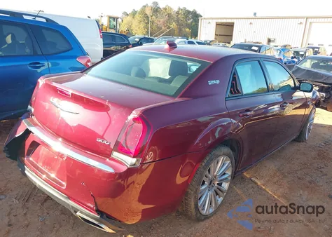 2019 Chrysler 300 Touring z USA, uszkodzony, nr VIN 2C3CCAAG5KH698310